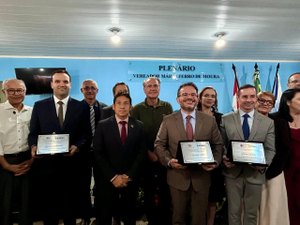 Senador Renan Calheiros prestigia lideranças em Sessão Solene em Cajueiro