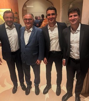 Presença de João Campos em ato de Marluce Caldas indica próximo partido de JHC