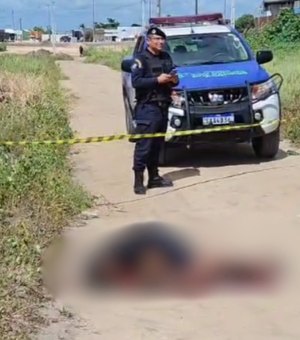 Homem é encontrado morto e ensanguentado em terreno baldio no município de São Miguel dos Campos