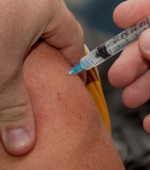 Vacina contra covid-19: reação adversa em voluntária foi neurológica