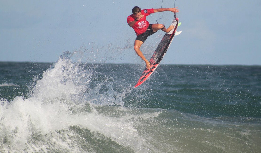 Com apoio do Governo de Alagoas, praia do Francês recebe Campeonato Alagoano e Taça Brasil de Surf