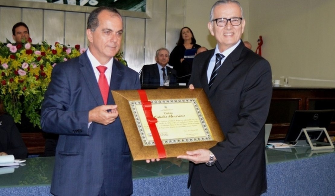 Desembargador Paulo Cordeiro recebe título de Cidadão Honorário de Alagoas