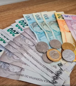 Governo reduz projeção do salário mínimo de 2026 para R$ 1.627