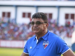 Flávio Araújo é confirmado como novo técnico do CSA