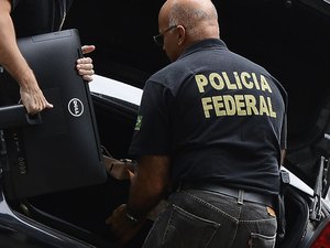 PF prende suspeitos de fraudes contra a Caixa