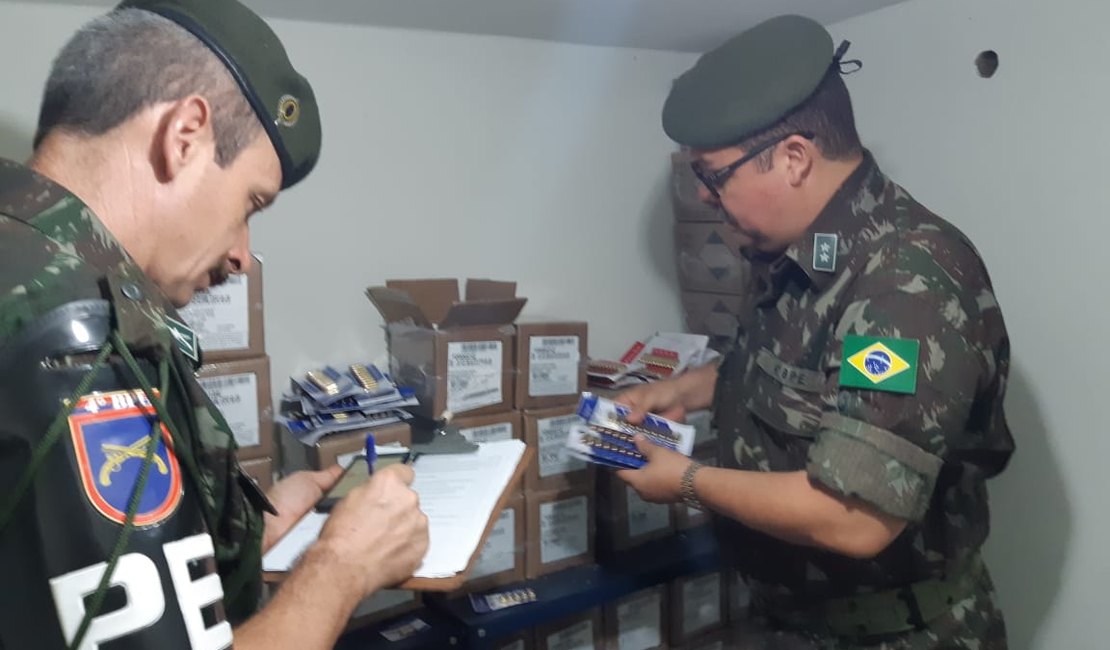 Exército realiza operação contra comércio ilegal de armas e munições