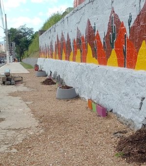 Objetos são furtados de ponto revitalizado no bairro do Jacintinho