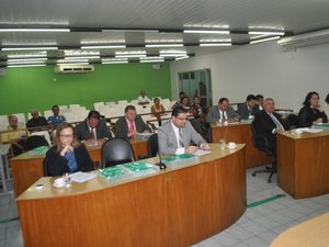 Josias Albuquerque cobra melhorias no 5º Centro