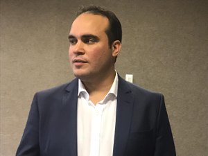 Coletiva de Davi Maia tem ‘enxurrada’ de críticas à Casal