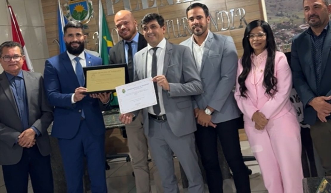 Deputado Federal Fabio Costa recebe Título de Cidadão Honorário de Maribondo