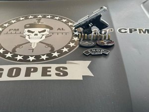 PM apreende pistolas e drogas em ações ostensivas na capital e interior