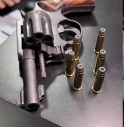 Condenado por homicídio da esposa é preso com arma de fogo no bairro Clima Bom