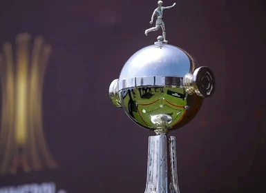 Palmeiras x Flamengo: final da Libertadores sofre atraso; confira novo horário