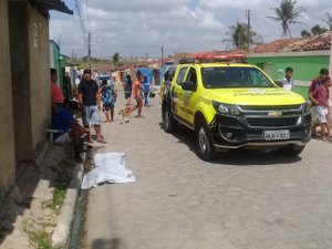 Jovem é assassinado com disparos de arma de fogo em Arapiraca