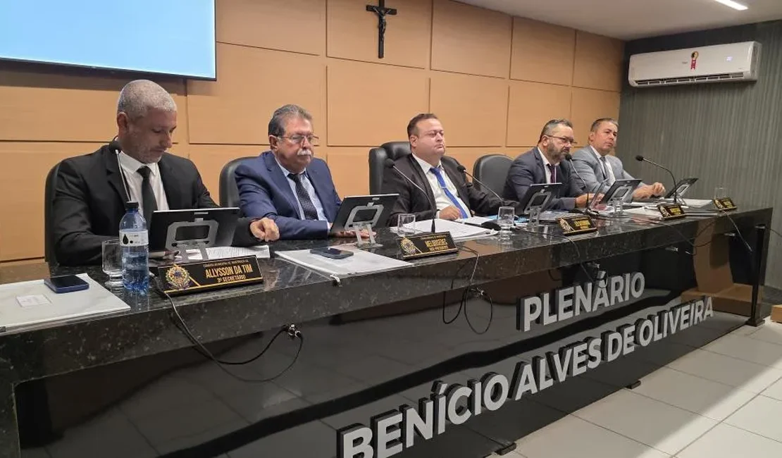 Polêmica final do alagoano chega à Câmara de Vereadores de Arapiraca, que aprova moção de repúdio contra FAF