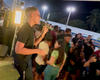 Sem ser artista nacional, Hebert Marques impressiona em Piaçabuçu e faz público cantar