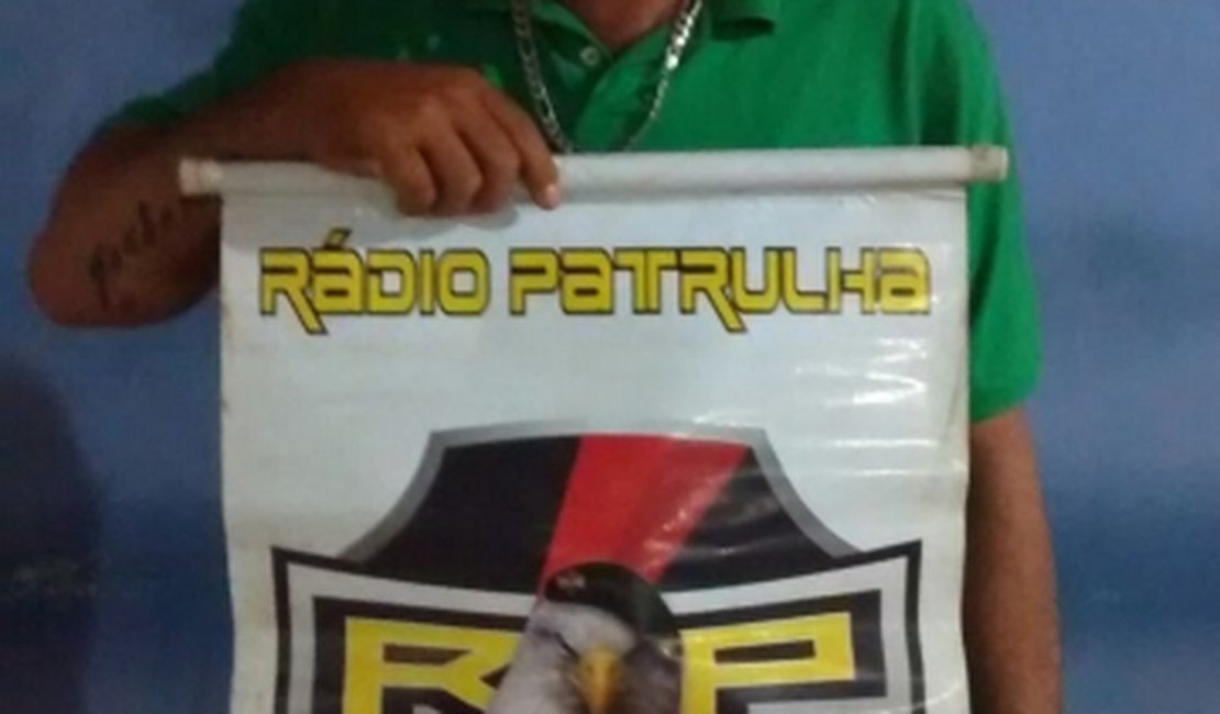 Homem é preso com revólver e moto roubada em  Arapiraca