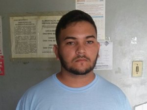 Polícia apreende caça-níqueis e fecha casa de jogos de azar em Penedo
