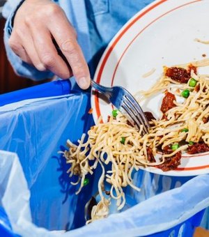 Seis em cada dez brasileiros assumem que desperdiçam alimentos em casa