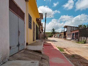 Moradores de casas sem encanação recebem conta de água em Porto Calvo