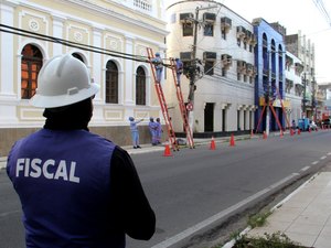 Projeto Poste Limpo vai reorganizar quase 18 quilômetros de cabos no Centro de Maceió