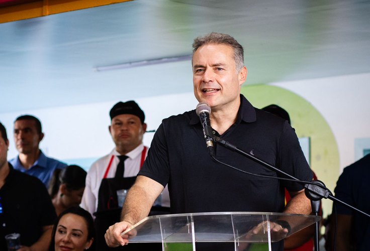 Renan Filho intensifica agenda, reúne milhares de aliados e testa força política em Alagoas
