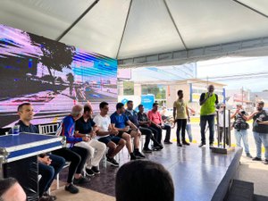 Prefeito JHC inaugura ciclovia da Fernandes Lima neste sábado (15)