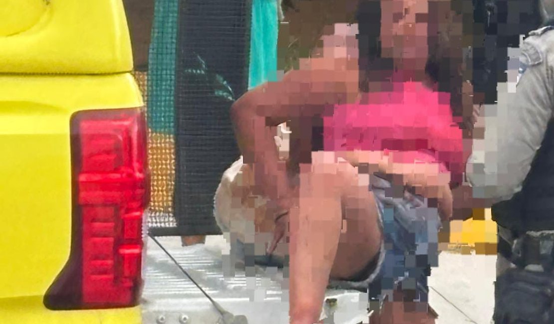 Mulher é presa suspeita de matar marido e esfaquear irmão em São Luís do Quitunde