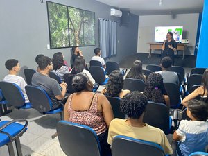 Jovens de Maragogi participam do Curso de Atendimento ao Cliente