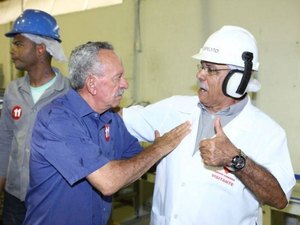 Em Arapiraca, Biu visita obras e recebe apoio de trabalhadores