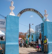 Cerca de 70 mil pessoas visitaram os cemitérios de Maceió no Dia de Finados