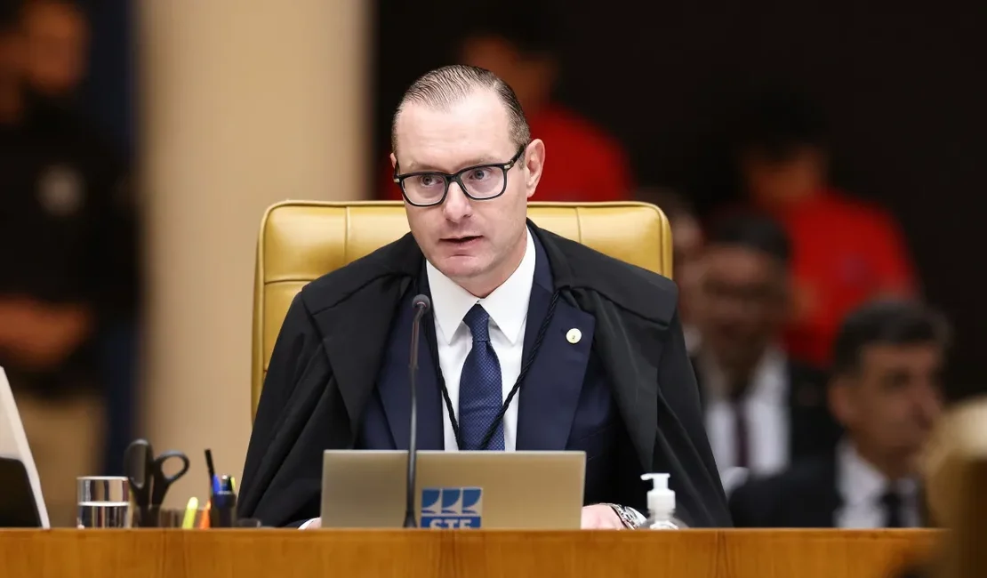 Decisão de Zanin constrange TSE, e ministros descartam 3º turno