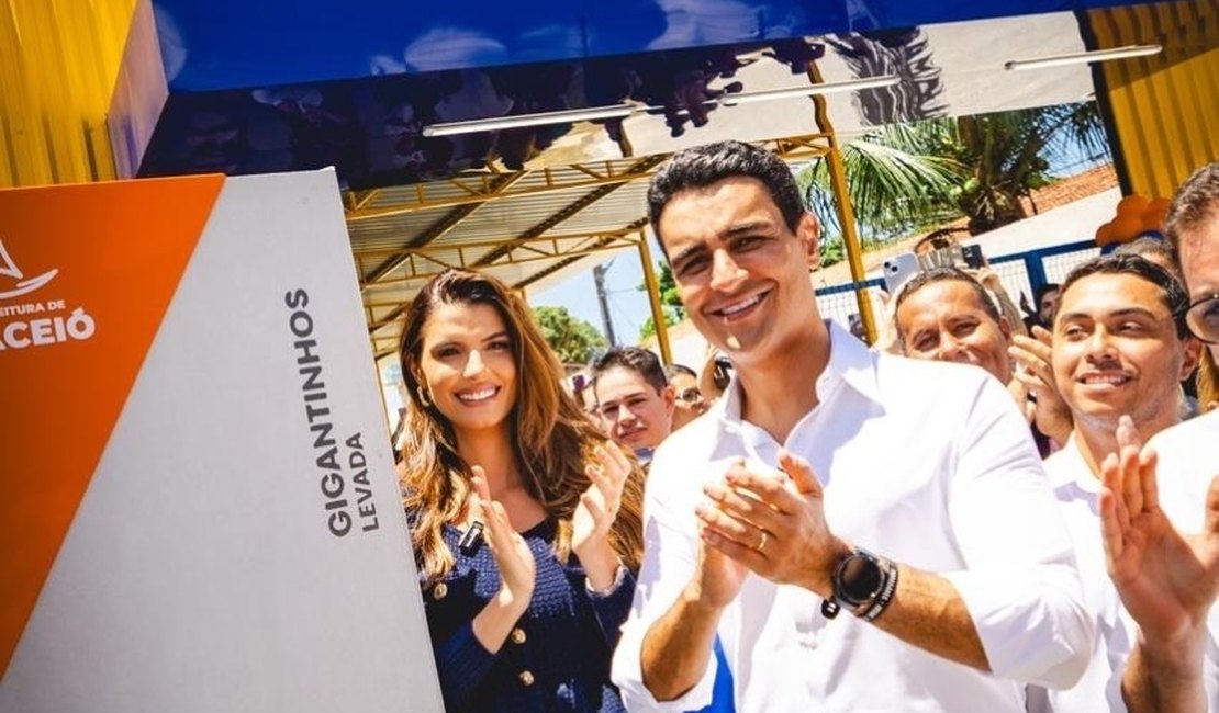 JHC entrega Gigantinhos da Levada e reforça legado para a educação de Maceió