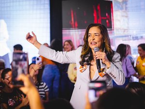 Dra. Eudócia sobe o tom contra Renan Calheiros durante ato de apoio a Marina JHC