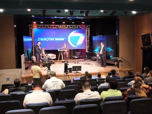 Luciano e Hector travam embate mais acirrado sobre segurança pública