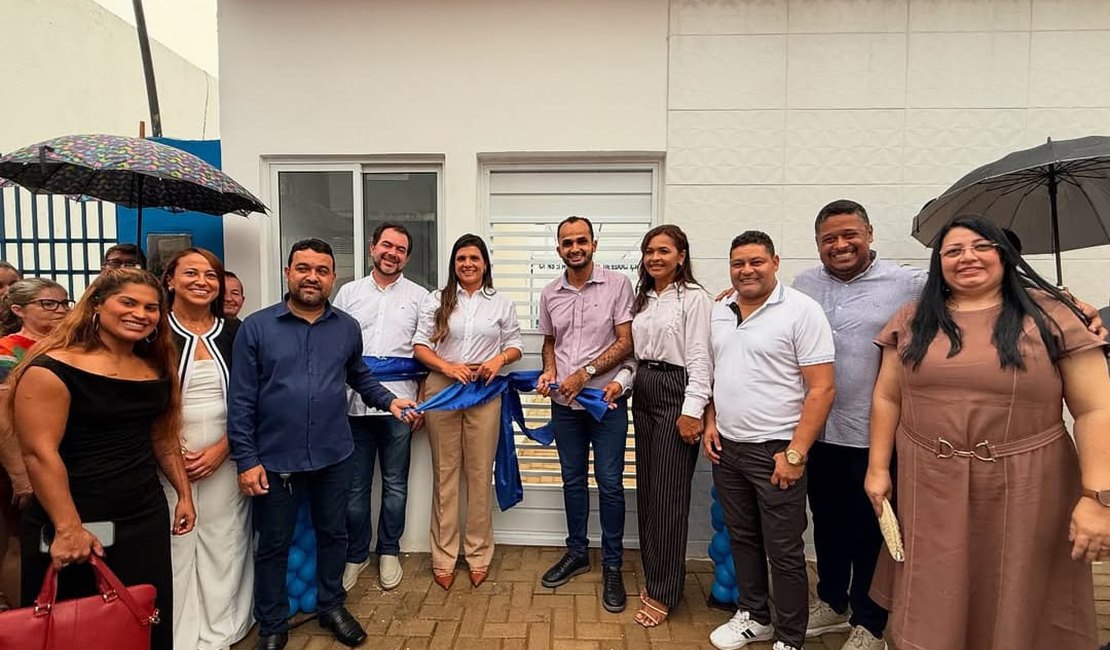 Prefeita de Novo Lino inaugura anexo da Escola Maria Angélica Dias