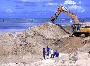Prefeitura de Maceió deve iniciar nova tecnologia de contenção do avanço do mar