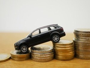 Financiar carro em cinco anos fica 12% mais caro com altas da Selic