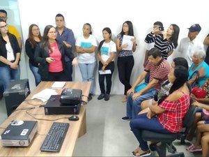 Prefeitura de Maceió orienta ambulantes para atuação nas festas