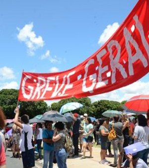 Polícia Civil decide em assembleia se adere greve geral nacional