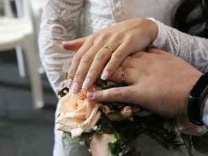 Número de mulheres que adotam sobrenome do marido cai 24% em duas décadas