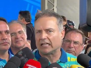 Durante solenidade, Renan Filho anuncia início dos testes do VLT de Arapiraca