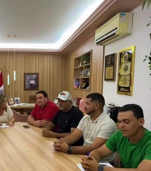 Prefeita assina ordem de serviço para construção de nova creche em Porto Calvo