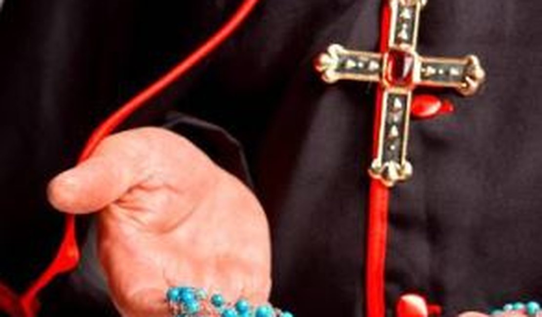 Censo religioso do IBGE revela que em Maceió, população católica ainda é maioria, mas evangélicos crescem
