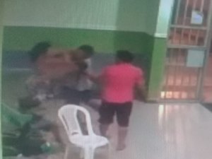 [Vídeo] Mulher é agredida por companheiro em hospital de São José da Tapera 