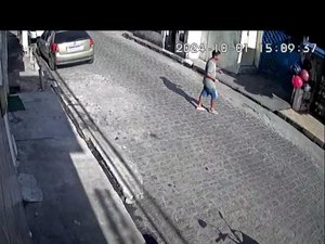 [Vídeo] Imagens de suposto assaltante do Jacintinho são divulgadas