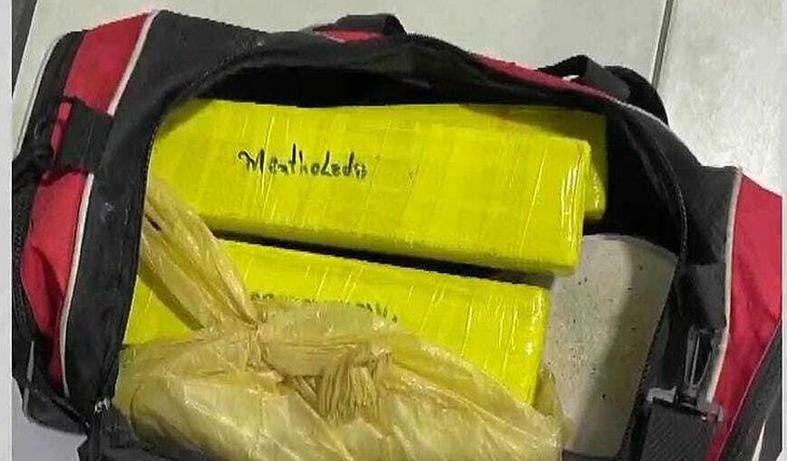 Mais de 30 kg de maconha, cocaína e crack são apreendidos em casa abandonada