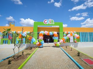 Governo entrega creche e ginásio e autoriza nova escola em Poço das Trincheiras