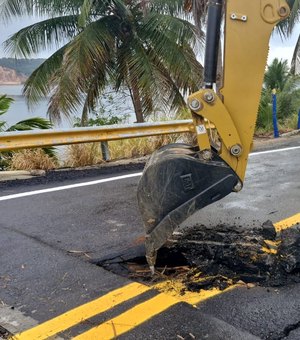 Governo inicia obra para tapar buraco em ponte sobre o Rio São Miguel, em AL