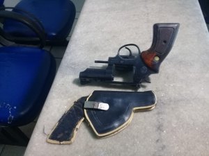 Homem é preso com revólver calibre 38 na Ponta Grossa